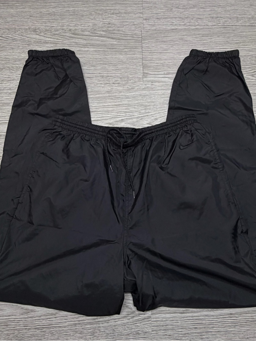 Vintage 90’s Nike Baggy Nylon Windbreaker Track Pants Size Medium Zipper Leg